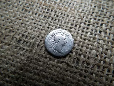 Trajanus Ezüst QUINARIUS  , ritka címlet ! 