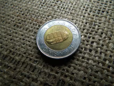 100 forint 1996 bicolor , extra 