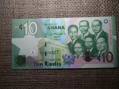 Ghána 10 cedis 2015 UNC , C1