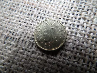 Észtország 50 senti 1992  , verdefényes 