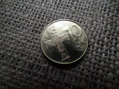 Szlovákia 10 korona 1994 , korun , verdefényes 