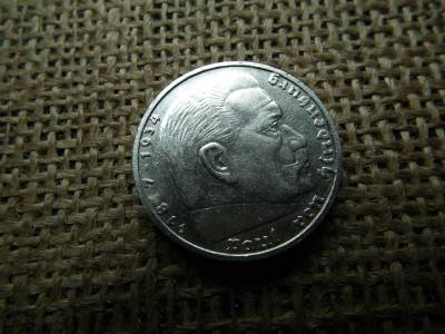 Birodalmi ezüst 5 márka 1938 J , Nagy sasos - horogkeresztes , Verdehibás , idegen anyag benyomódás , 1847 évszámban 