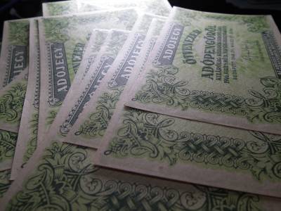 Ötvenezer adópengő 1946 , sorszám nélküli ! 13 db sorszámkövető :) nyomdahibás ! 