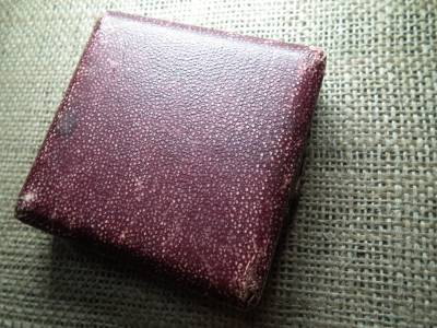 1890 Az érdem jeléül /  Alföldi és Délmagyarországi Általános Kiállítás Aradon , extra , ritka ezüst érem , eredeti doboz ! 