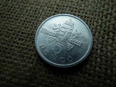 5 pengő 1945 , Parlament 