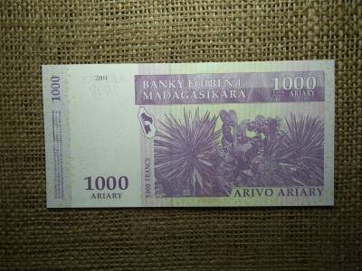 Madagaszkár 1000 ariary 2004 , 5000 francs , frank , UNC , A1 Madagaszkár 1000 ariary 2004 , 5000 francs , frank , UNC , A1