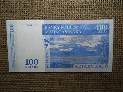 Madagaszkár 100 ariary 2004 , 500 francs , frank , UNC , A1 Madagaszkár 100 ariary 2004 , 500 francs , frank , UNC , A1
