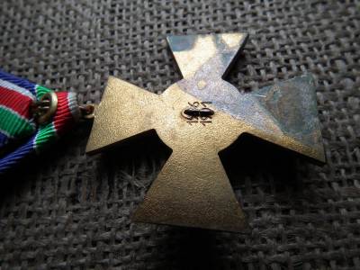 Vitézi Rend bronz Érdemkereszt , zománcozott, fém kitüntetés mellszalagon 