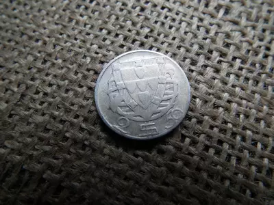 Portugáia , ezüst 2 ,50 escudos 1940 , escudo 