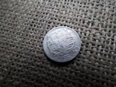 Portugáia , ezüst 2 ,50 escudos 1943 , escudo 