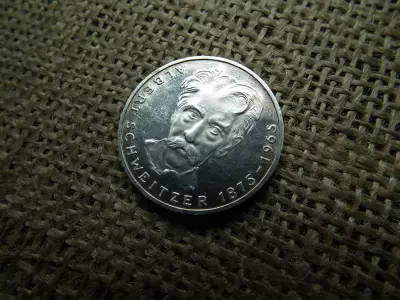 Németország , ezüst 5 márka 1975 G , Albert Schweitzer