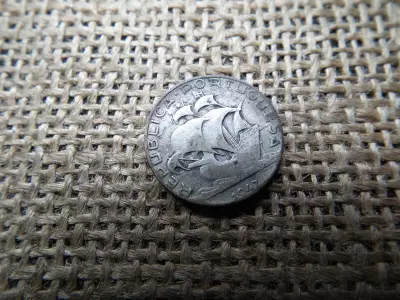 Portugáia , ezüst 2 ,50 escudos 1947 , escudo 