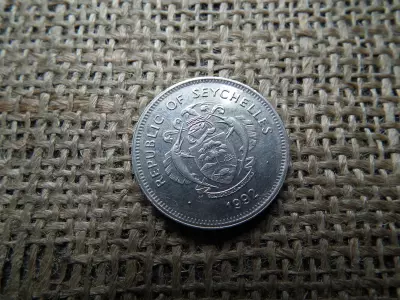 Seychelle-szigetek , 1 rupee 1992 
