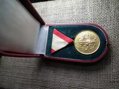 ÖSTERREICH – 2. KÖZTÁRSASÁG – Salzburg – Landesehrenzeichen , Ausztria 