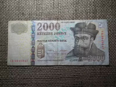 2000 forint 2013 CB