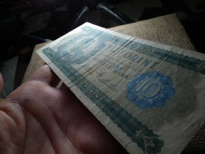 10 forint 1946 , nagyon szép , eredeti tartás ! Ritka 